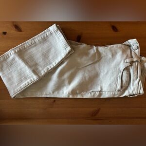 Women’s Jeans in Stone Color